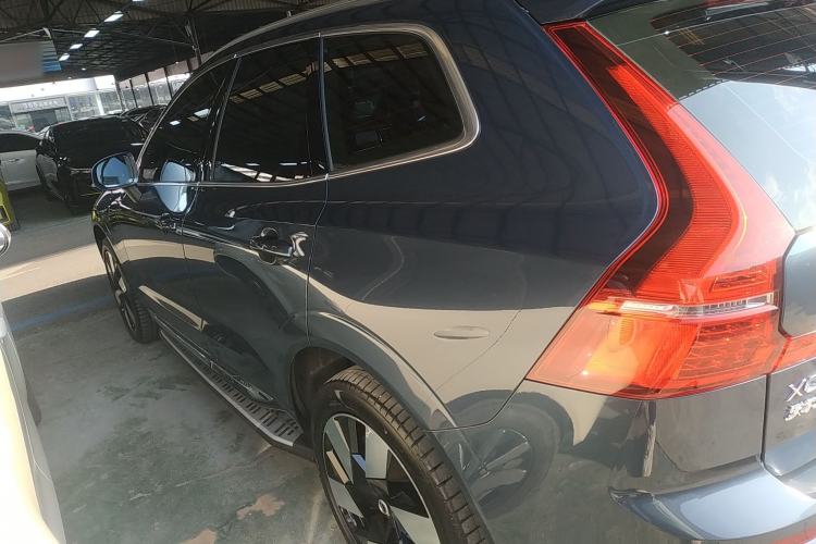 Used Volvo XC60 New Energy 2024 T8 Plug-in Hybrid Long-Range All-Wheel Drive Smart Luxury Edition Left Side