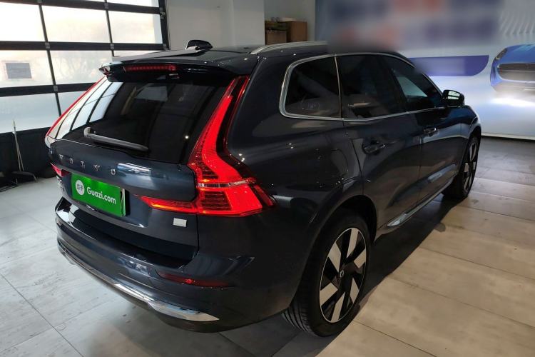 Used Volvo XC60 New Energy 2024 T8 Plug-in Hybrid Long-Range All-Wheel Drive Smart Luxury Edition Rear Right 45 Deg