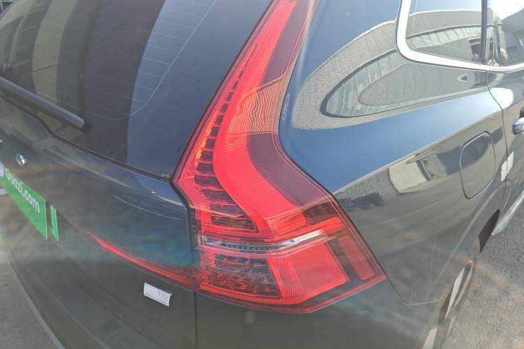 Used Volvo XC60 New Energy 2024 T8 Plug-in Hybrid Long-Range All-Wheel Drive Smart Luxury Edition Right Rear Taillight