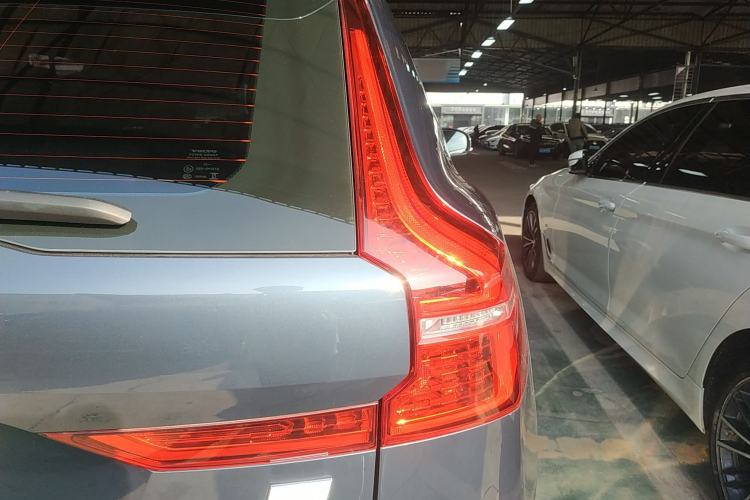Used Volvo XC60 New Energy 2024 T8 Plug-in Hybrid Long-Range All-Wheel Drive Smart Luxury Edition Right Rear Taillight