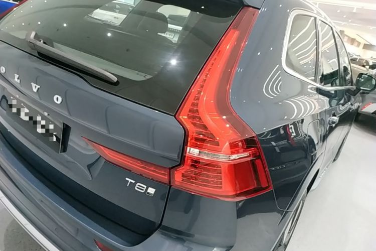 Used Volvo XC60 New Energy 2024 T8 Plug-in Hybrid Long-Range All-Wheel Drive Smart Luxury Edition Right Rear Taillight