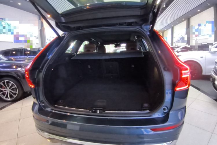 Used Volvo XC60 New Energy 2024 T8 Plug-in Hybrid Long-Range All-Wheel Drive Smart Luxury Edition Trunk