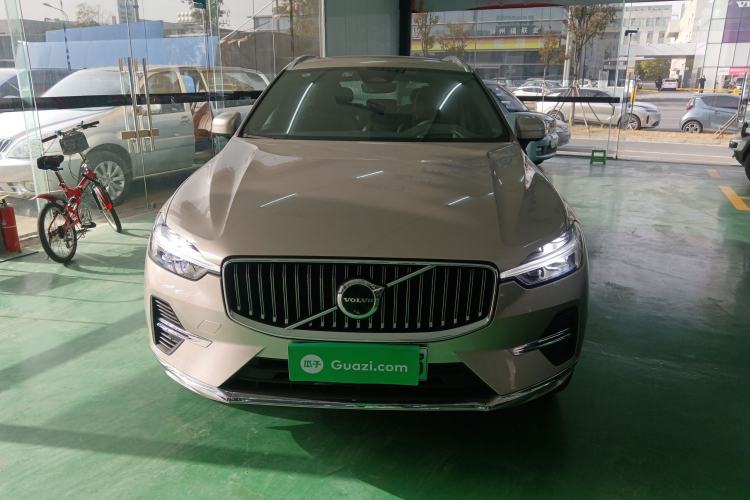 Used Volvo XC60 New Energy 2024 T8 Plug-in Hybrid Long-Range All-Wheel Drive Smart Luxury Edition Exterior 1