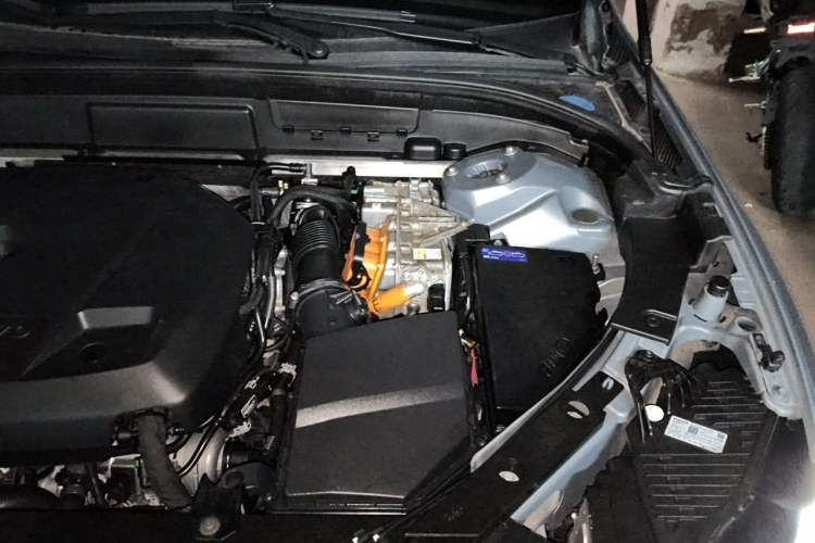 Used Volvo XC60 New Energy 2024 T8 Plug-in Hybrid Long-Range All-Wheel Drive Smart Luxury Edition Engine Bay Left