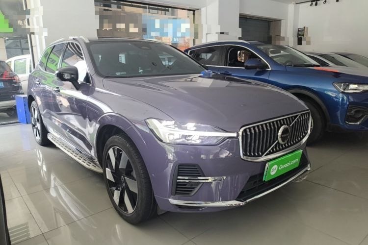 Used Volvo XC60 New Energy 2024 T8 Plug-in Hybrid Long-Range All-Wheel Drive Smart Luxury Edition Front Right 45 Deg