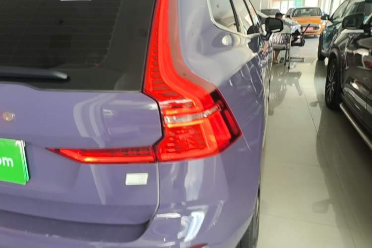 Used Volvo XC60 New Energy 2024 T8 Plug-in Hybrid Long-Range All-Wheel Drive Smart Luxury Edition Right Rear Taillight