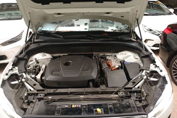 Used Volvo XC60 New Energy 2024 T8 Plug-in Hybrid Long-Range All-Wheel Drive Smart Luxury Edition Engine Bay