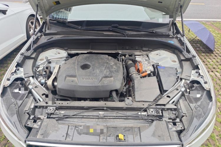 Used Volvo XC60 New Energy 2024 T8 Plug-in Hybrid Long-Range All-Wheel Drive Smart Luxury Edition Engine Bay