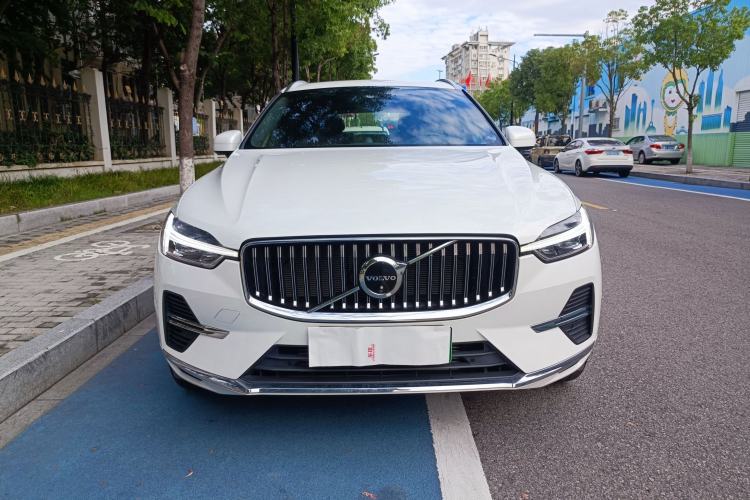 Used Volvo XC60 New Energy 2024 T8 Plug-in Hybrid Long-Range All-Wheel Drive Smart Luxury Edition Exterior 1