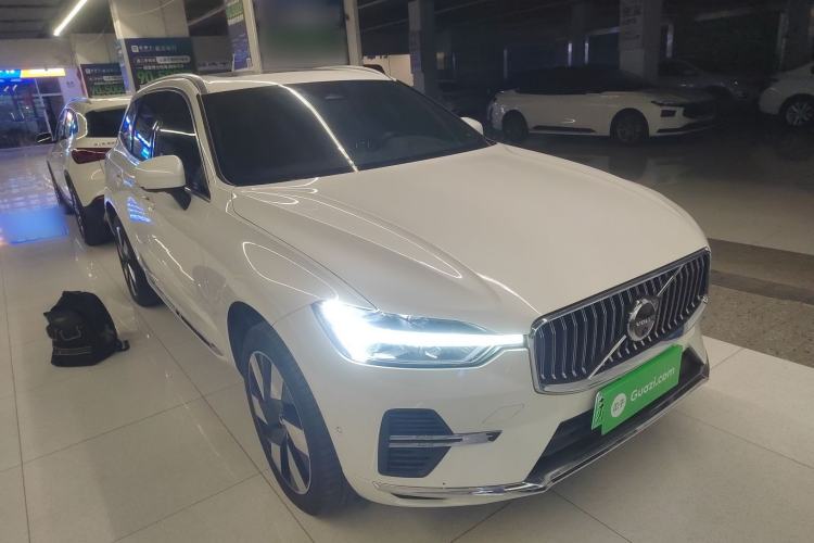 Used Volvo XC60 New Energy 2024 T8 Plug-in Hybrid Long-Range All-Wheel Drive Smart Luxury Edition Exterior 2