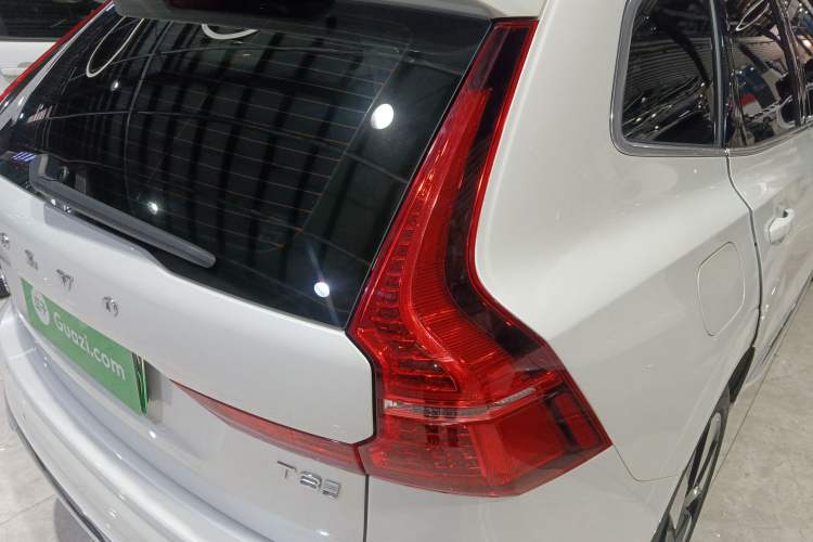 Used Volvo XC60 New Energy 2024 T8 Plug-in Hybrid Long-Range All-Wheel Drive Smart Luxury Edition Exterior 2