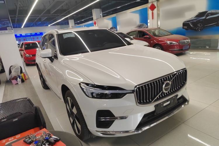 Used Volvo XC60 New Energy 2024 T8 Plug-in Hybrid Long-Range All-Wheel Drive Smart Luxury Edition Exterior 2