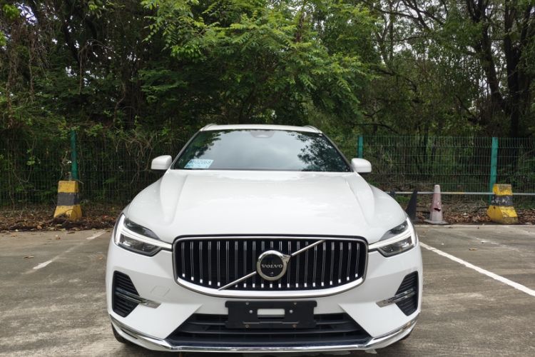 Used Volvo XC60 New Energy 2024 T8 Plug-in Hybrid Long-Range All-Wheel Drive Smart Luxury Edition Exterior 3
