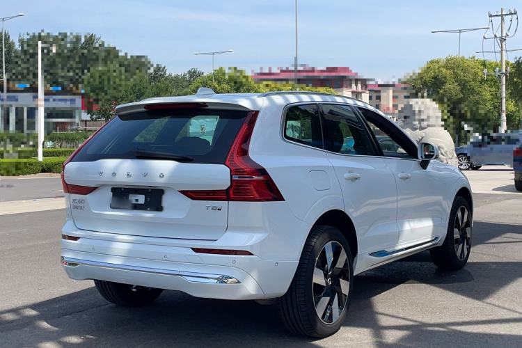 Used Volvo XC60 New Energy 2024 T8 Plug-in Hybrid Long-Range All-Wheel Drive Smart Luxury Edition Exterior 5