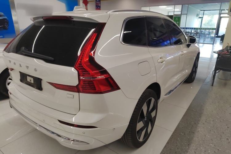 Used Volvo XC60 New Energy 2024 T8 Plug-in Hybrid Long-Range All-Wheel Drive Smart Luxury Edition Exterior 5
