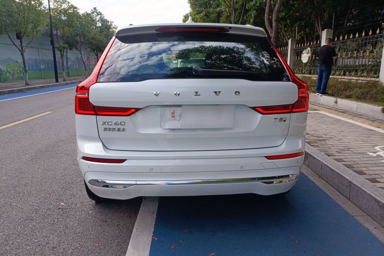Used Volvo XC60 New Energy 2024 T8 Plug-in Hybrid Long-Range All-Wheel Drive Smart Luxury Edition Exterior 6