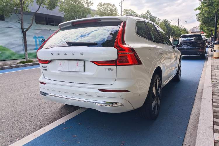 Used Volvo XC60 New Energy 2024 T8 Plug-in Hybrid Long-Range All-Wheel Drive Smart Luxury Edition Exterior 7