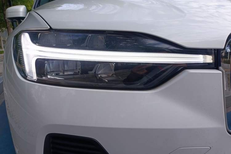 Used Volvo XC60 New Energy 2024 T8 Plug-in Hybrid Long-Range All-Wheel Drive Smart Luxury Edition Exterior 8