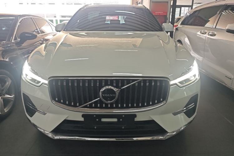 Used Volvo XC60 New Energy 2024 T8 Plug-in Hybrid Long-Range All-Wheel Drive Smart Luxury Edition Front