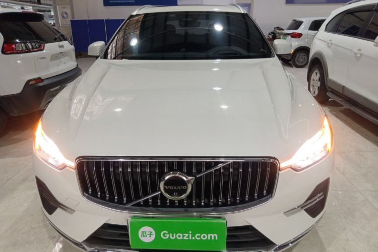 Used Volvo XC60 New Energy 2024 T8 Plug-in Hybrid Long-Range All-Wheel Drive Smart Luxury Edition Front