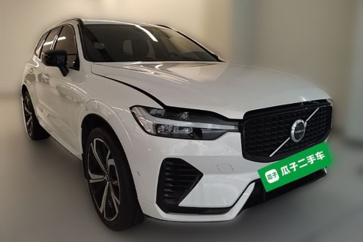 Used Volvo XC60 New Energy 2024 T8 Plug-in Hybrid Long-Range All-Wheel Drive Smart & Sporty Edition Front Right 45 Deg