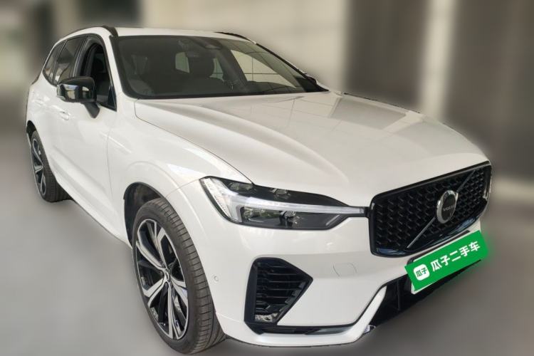 Used Volvo XC60 New Energy 2024 T8 Plug-in Hybrid Long-Range All-Wheel Drive Smart & Sporty Edition Front Right 45 Deg