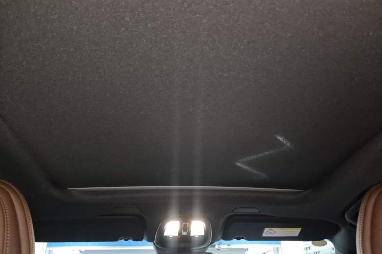 Used Volvo XC60 New Energy 2024 T8 Plug-in Hybrid Long-Range All-Wheel Drive Smart Luxury Edition Headliner