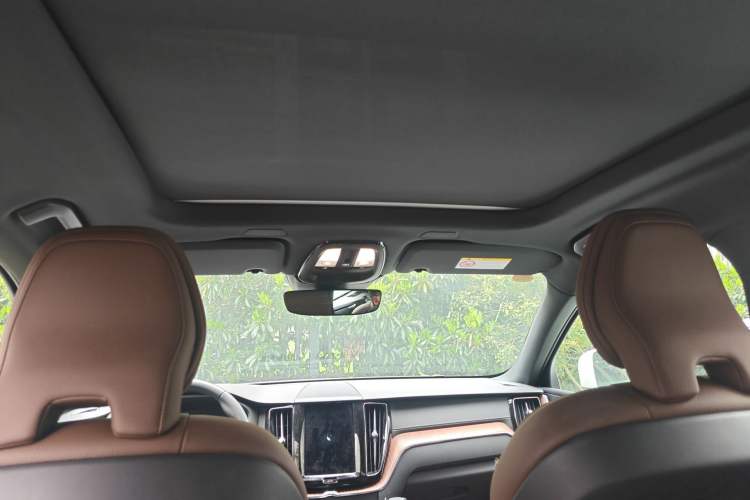 Used Volvo XC60 New Energy 2024 T8 Plug-in Hybrid Long-Range All-Wheel Drive Smart Luxury Edition Headliner