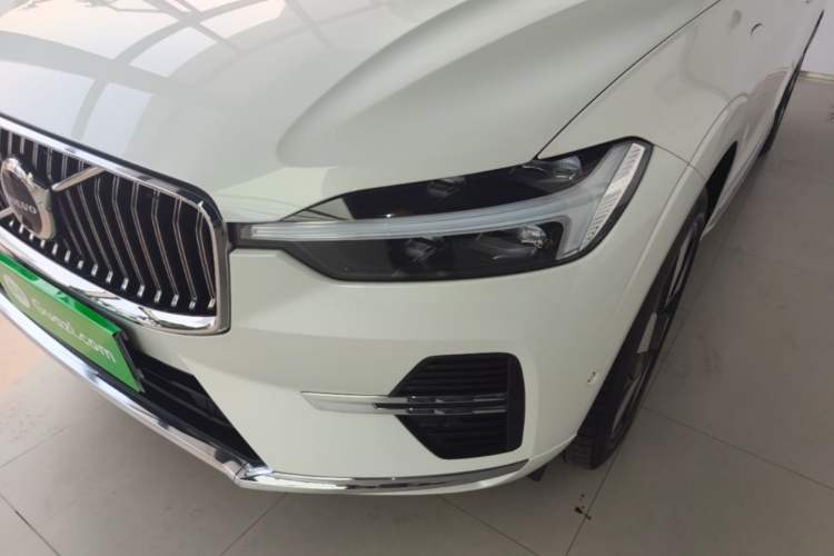 Used Volvo XC60 New Energy 2024 T8 Plug-in Hybrid Long-Range All-Wheel Drive Smart Luxury Edition Left Front Headlight