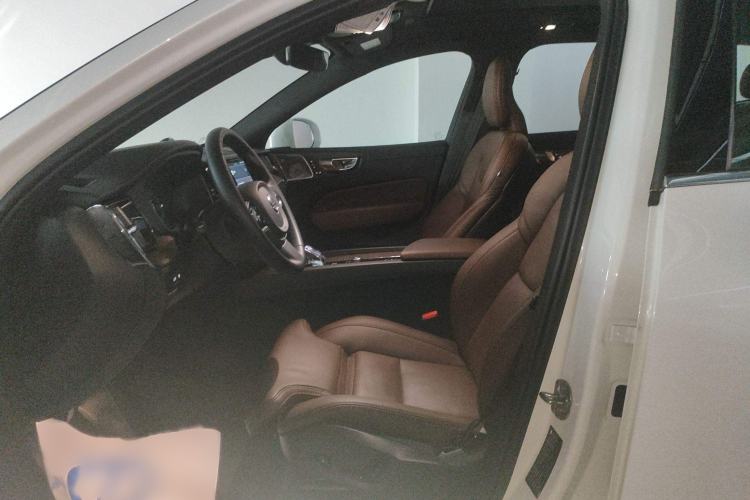 Used Volvo XC60 New Energy 2024 T8 Plug-in Hybrid Long-Range All-Wheel Drive Smart Luxury Edition Left Front Seat