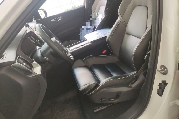Used Volvo XC60 New Energy 2024 T8 Plug-in Hybrid Long-Range All-Wheel Drive Smart & Sporty Edition Left Front Seat