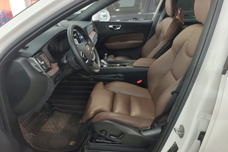 Used Volvo XC60 New Energy 2024 T8 Plug-in Hybrid Long-Range All-Wheel Drive Smart Luxury Edition Left Front Seat