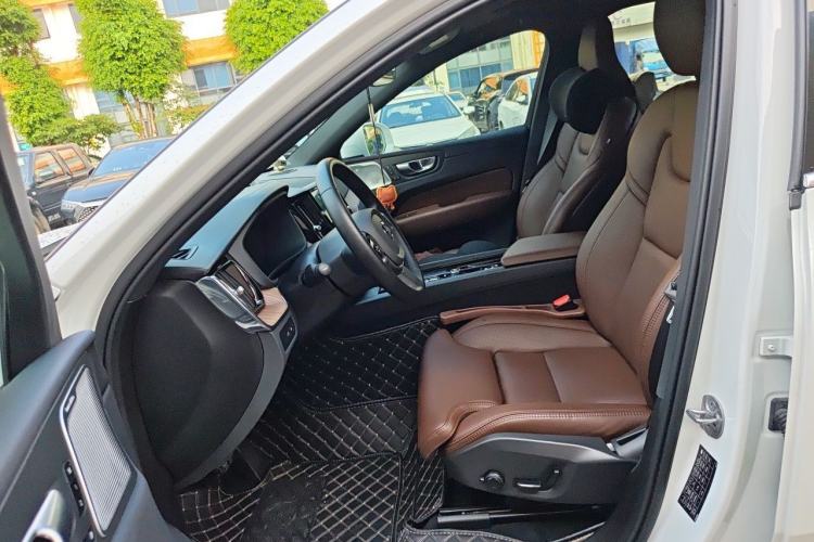 Used Volvo XC60 New Energy 2024 T8 Plug-in Hybrid Long-Range All-Wheel Drive Smart Luxury Edition Left Front Seat