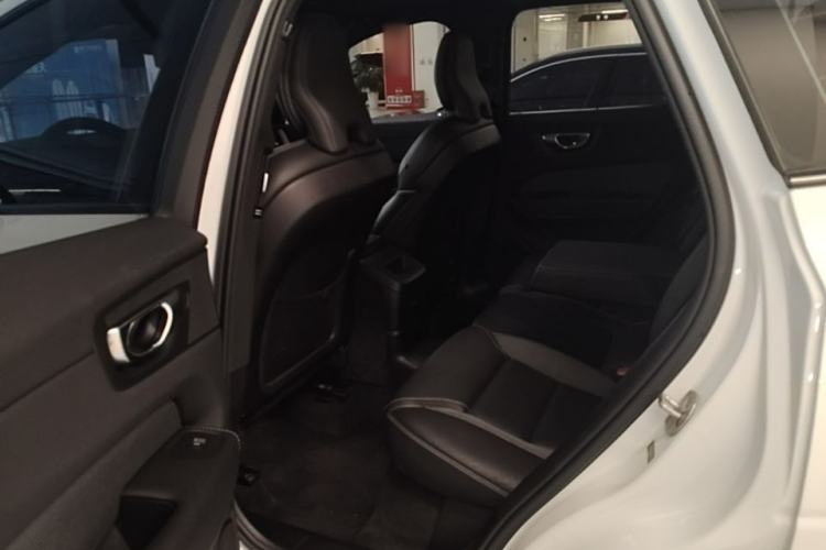 Used Volvo XC60 New Energy 2024 T8 Plug-in Hybrid Long-Range All-Wheel Drive Smart & Sporty Edition Left Rear Seat