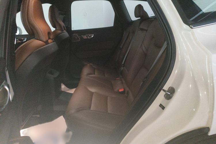Used Volvo XC60 New Energy 2024 T8 Plug-in Hybrid Long-Range All-Wheel Drive Smart Luxury Edition Left Rear Seat
