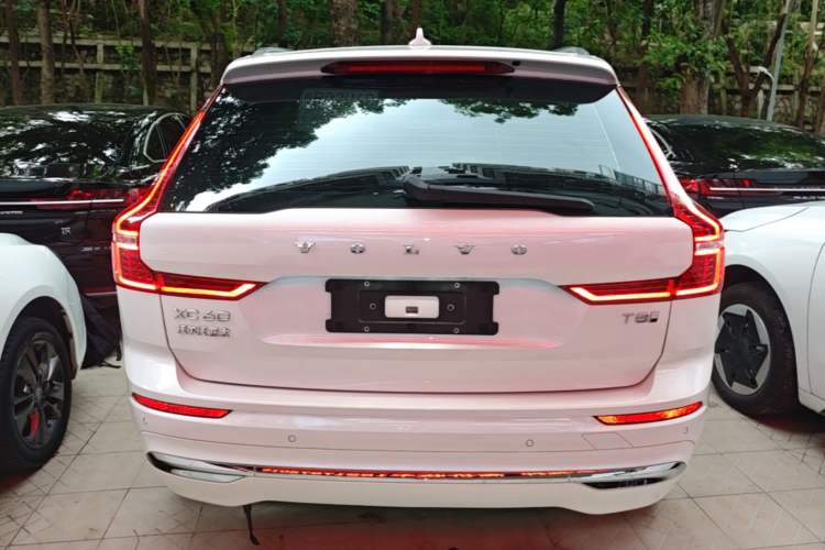Used Volvo XC60 New Energy 2024 T8 Plug-in Hybrid Long-Range All-Wheel Drive Smart Luxury Edition Rear
