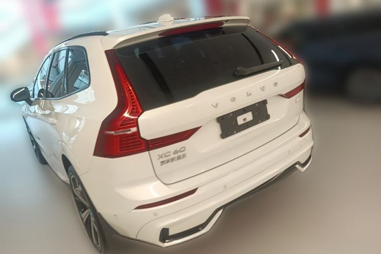 Used Volvo XC60 New Energy 2024 T8 Plug-in Hybrid Long-Range All-Wheel Drive Smart & Sporty Edition Rear Left 45 Deg