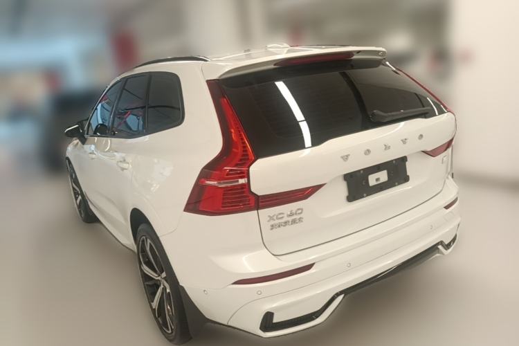Used Volvo XC60 New Energy 2024 T8 Plug-in Hybrid Long-Range All-Wheel Drive Smart & Sporty Edition Rear Left 45 Deg