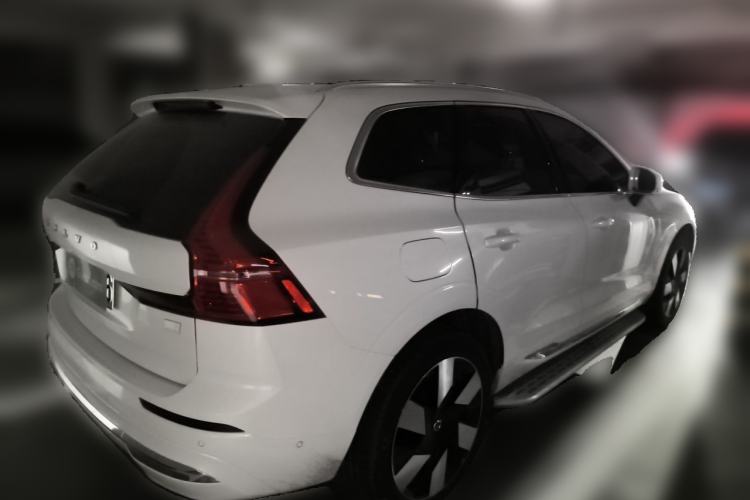 Used Volvo XC60 New Energy 2024 T8 Plug-in Hybrid Long-Range All-Wheel Drive Smart Luxury Edition Rear Right 45 Deg