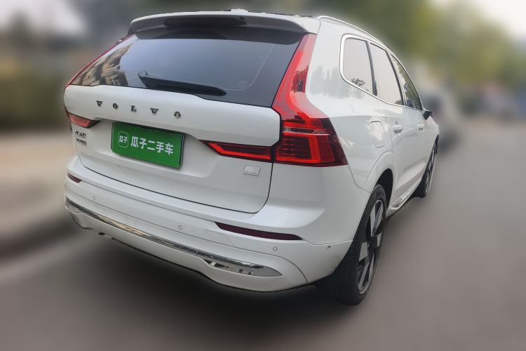 Used Volvo XC60 New Energy 2024 T8 Plug-in Hybrid Long-Range All-Wheel Drive Smart Luxury Edition Rear Right 45 Deg