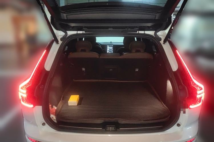 Used Volvo XC60 New Energy 2024 T8 Plug-in Hybrid Long-Range All-Wheel Drive Smart Luxury Edition Trunk