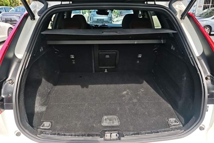 Used Volvo XC60 New Energy 2024 T8 Plug-in Hybrid Long-Range All-Wheel Drive Smart Luxury Edition Trunk