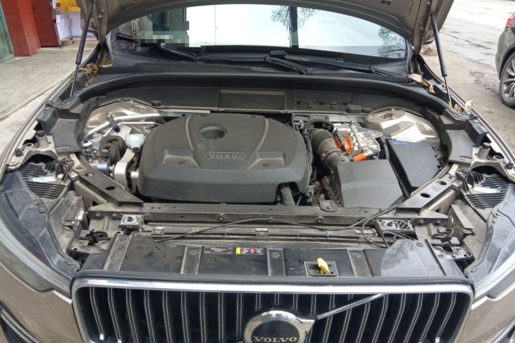 Used Volvo XC60 New Energy 2024 T8 Plug-in Hybrid Long-Range All-Wheel Drive Smart Luxury Edition Engine Bay