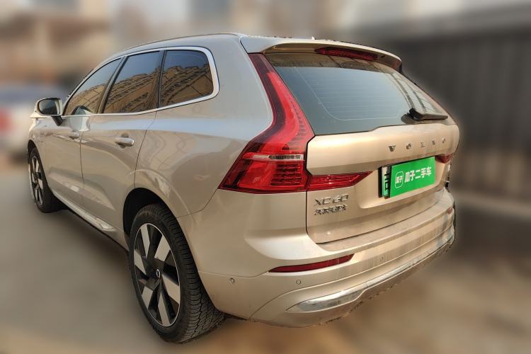 Used Volvo XC60 New Energy 2024 T8 Plug-in Hybrid Long-Range All-Wheel Drive Smart Luxury Edition Rear Left 45 Deg