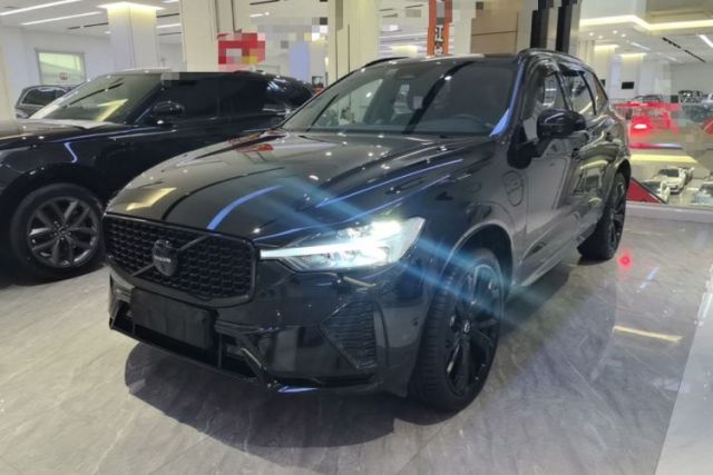 Used Volvo XC60 New Energy 2025 Plug-in Hybrid Long-Range All-Wheel Drive Zhiyuan Extreme Night Black Edition