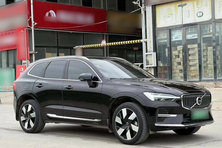 Used Volvo XC60 New Energy 2025 Plug-in Hybrid Long-Range All-Wheel Drive Smart & Luxurious Edition Exterior 2