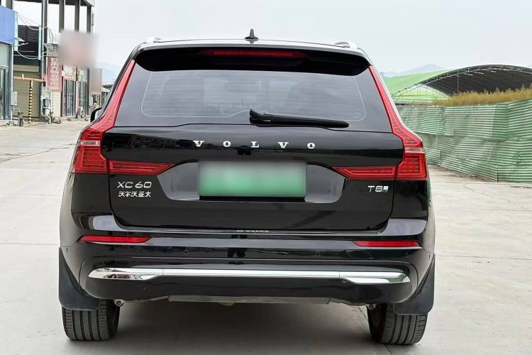 Used Volvo XC60 New Energy 2025 Plug-in Hybrid Long-Range All-Wheel Drive Smart & Luxurious Edition Exterior 4