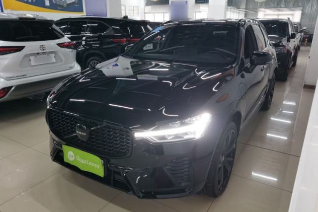 Used Volvo XC60 New Energy 2025 Plug-in Hybrid Long-Range All-Wheel Drive Zhiyuan Extreme Night Black Edition