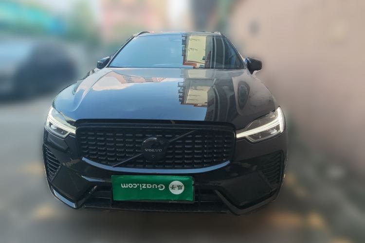 Used Volvo XC60 New Energy 2025 Plug-in Hybrid Long-Range All-Wheel Drive Zhiyuan Extreme Night Black Edition Front