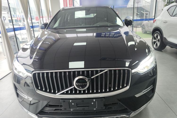 Used Volvo XC60 New Energy 2025 Plug-in Hybrid Long-Range All-Wheel Drive Smart Luxury Edition Front